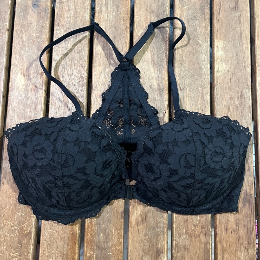VS PINK Black Lace Front Clip Cross Back Bra